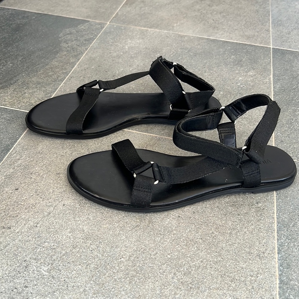 Villa Rouge sandals